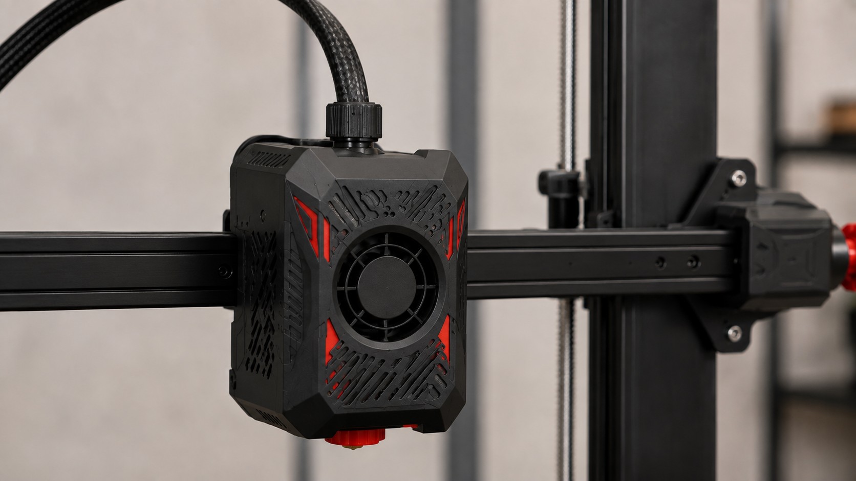 Detalle de nivelación LeviQ 2.0 y extrusor directo integrado en la Anycubic Kobra 2 Neo