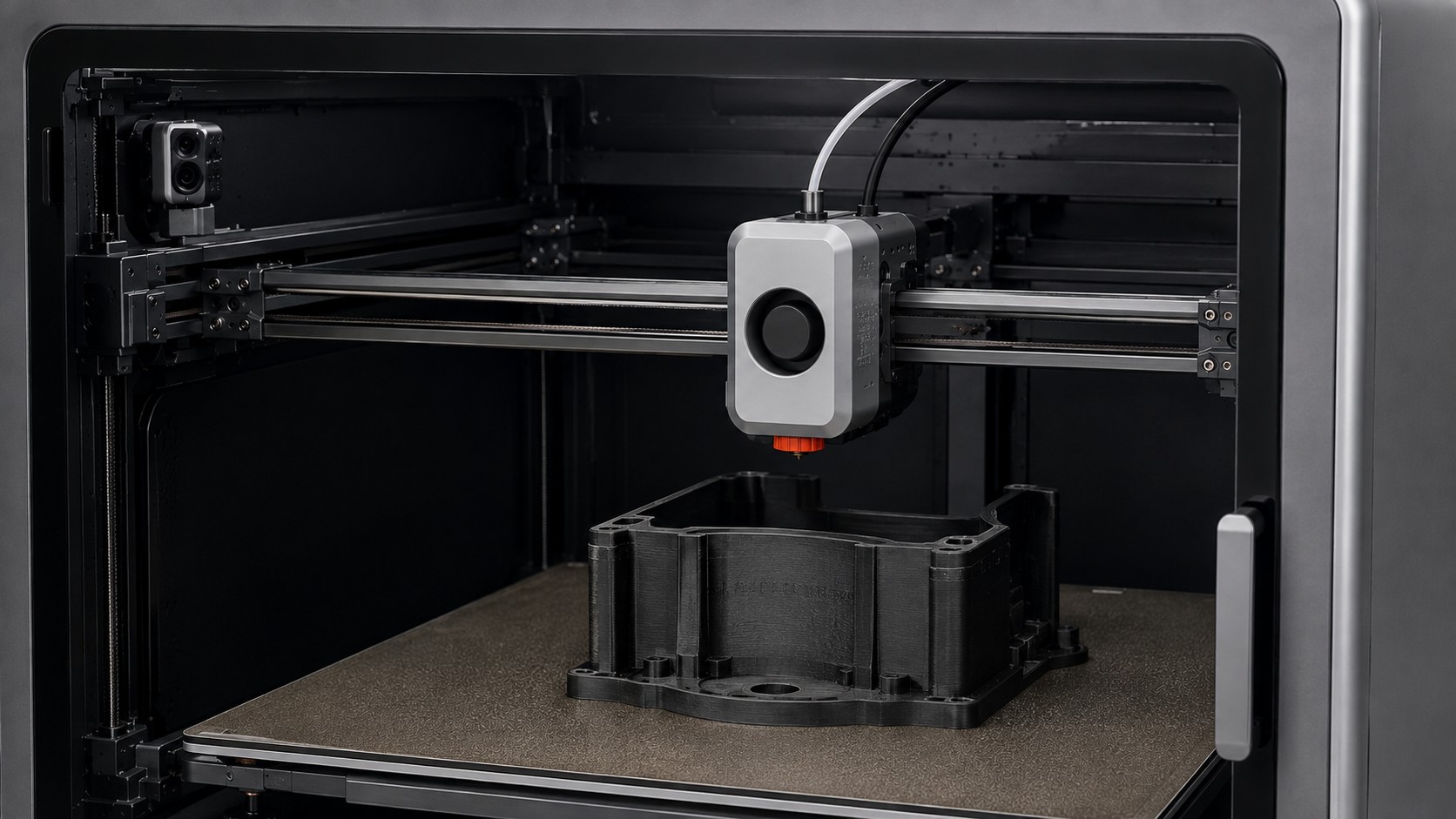 Detalle de cámara activa calefactada hasta 65 °C en la Anycubic Kobra S1 Max