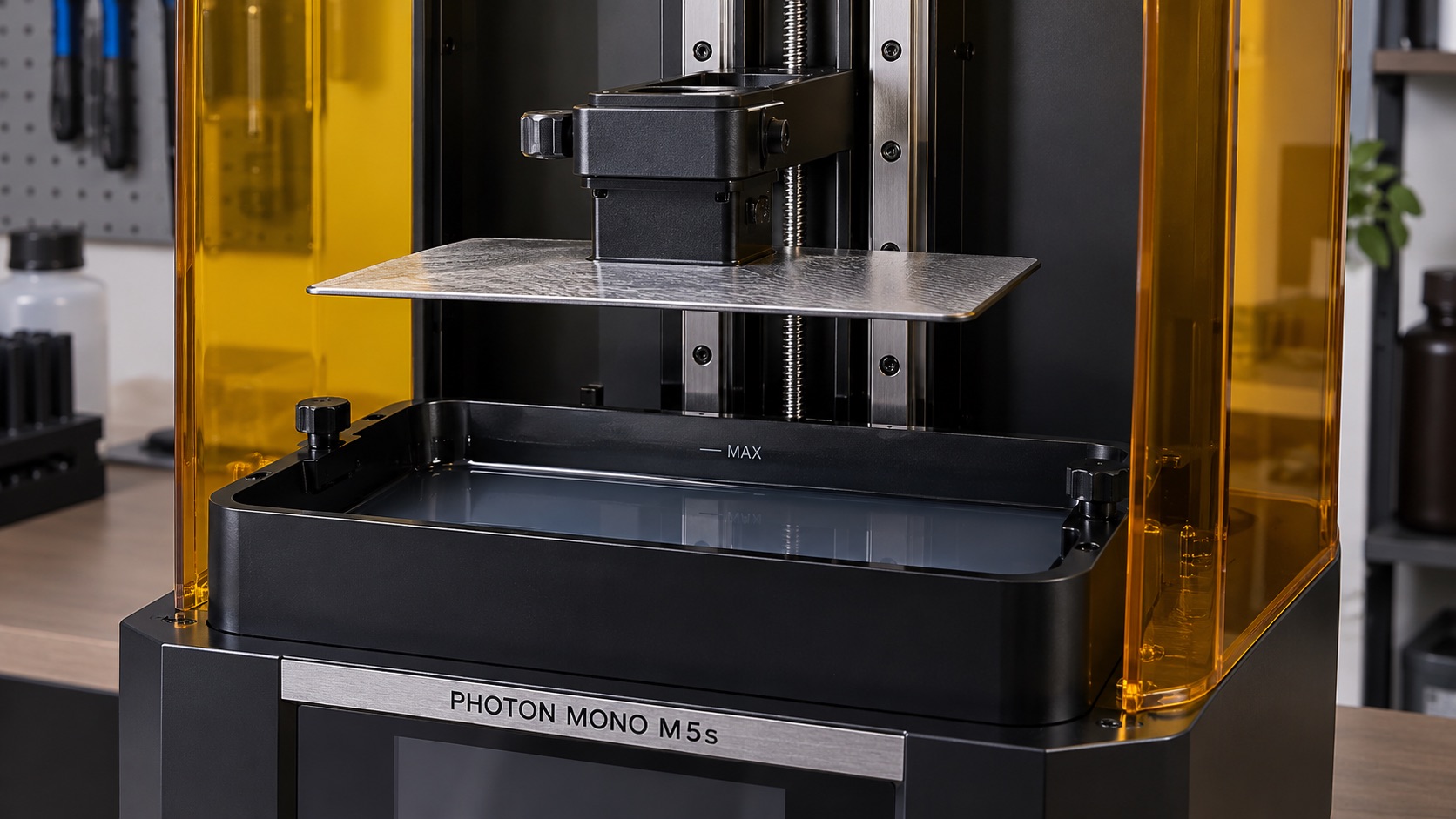 Detalle de nivelación automática y sensores inteligentes de impresión en la Anycubic Photon Mono M5s