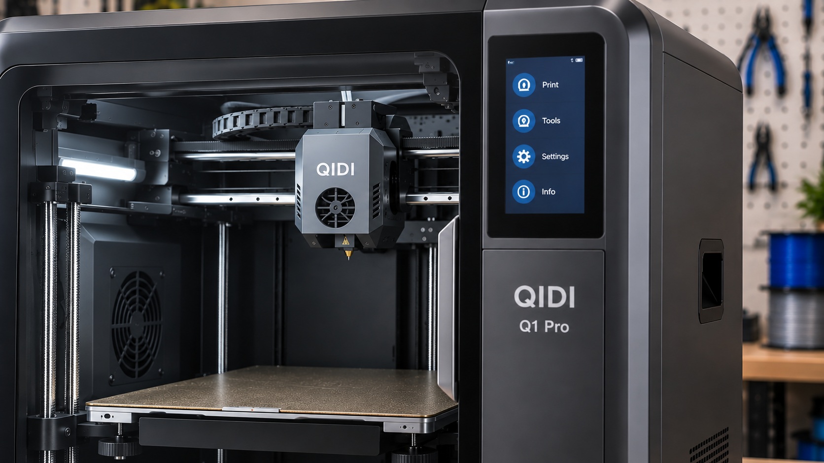 Detalle de cámara calefactada activa de 60 °c en un chasis corexy compacto en la QIDI Q1 Pro